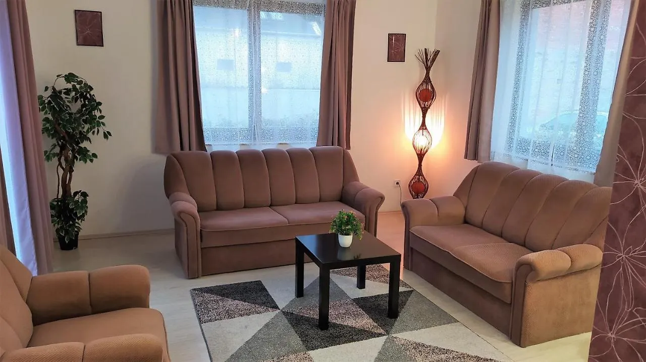 Mueezzin Apartman Eger